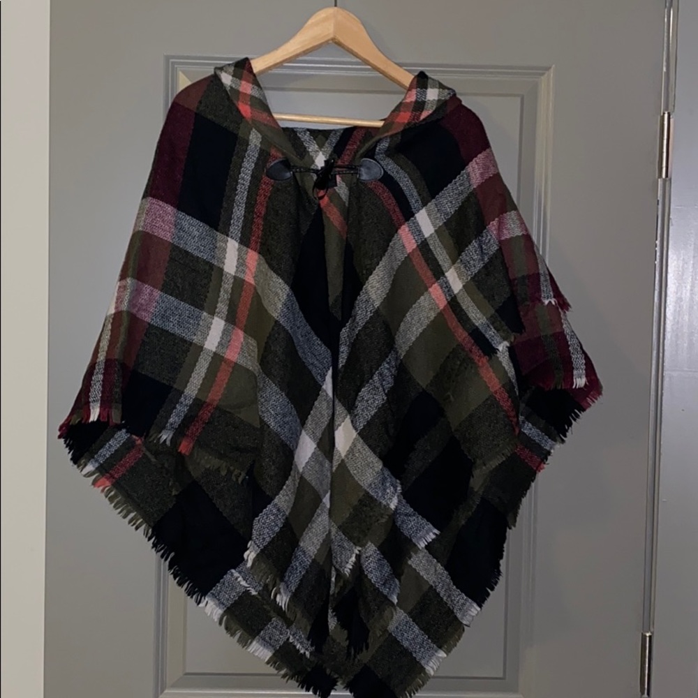 *MUST SELL* Winter Cape